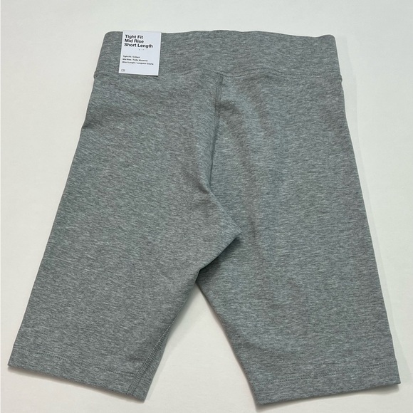 Nike Women's Sportswear Bike Shorts in Grey Size: XS - NWT - Picture 3 of 10